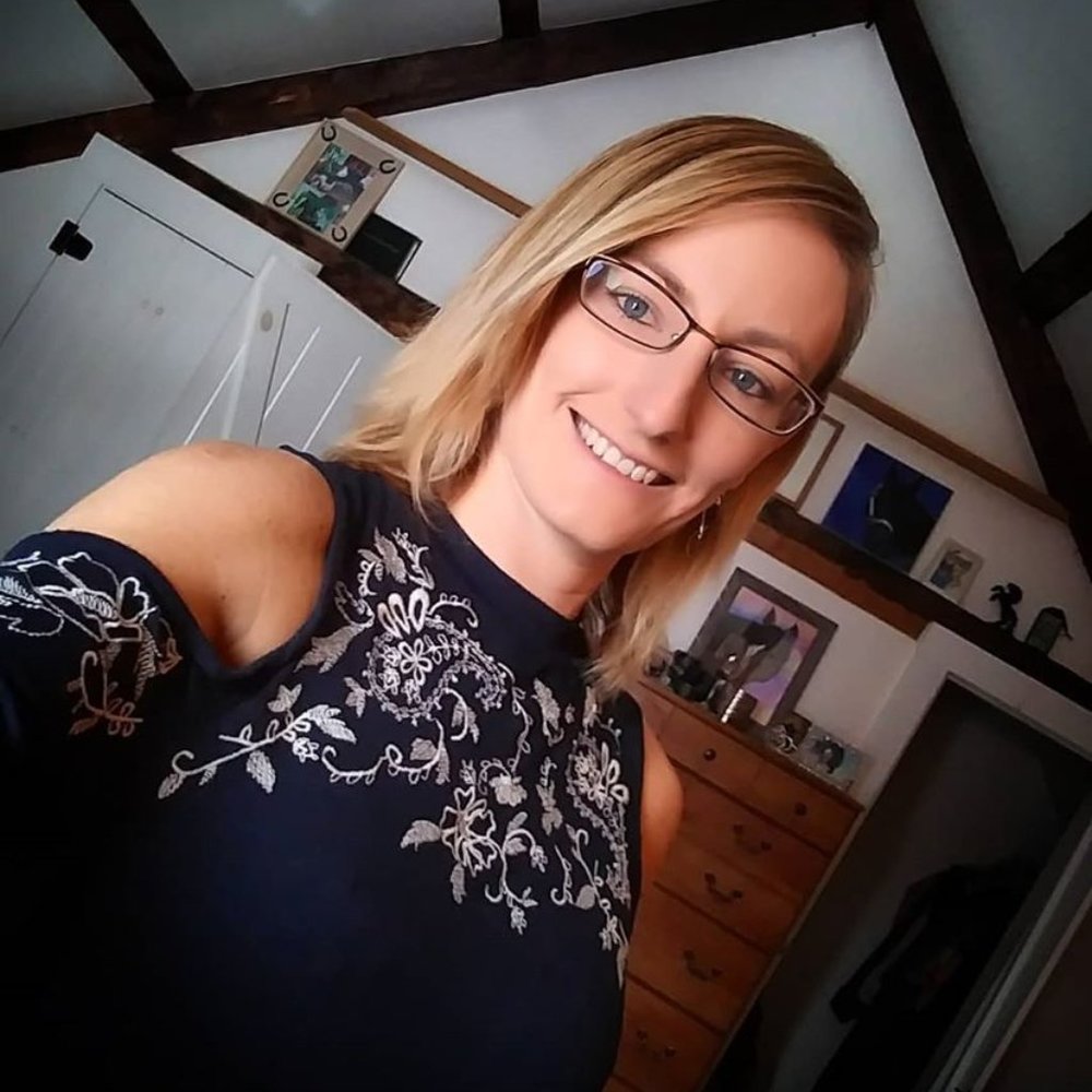 Meet your Posher, Ashley